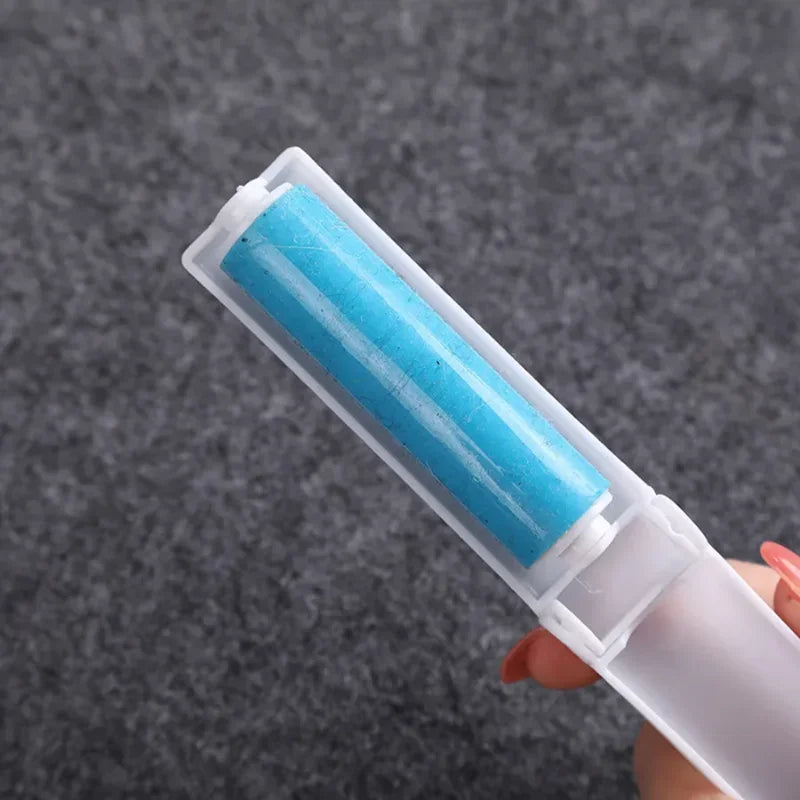 Mini Lint Sticking Roller Portable Dedusting Roller 1 PC Manual Clothing Lint Remover No Battery Required Coats Hat Lint Trimmer